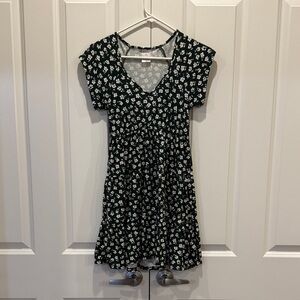 No Boundaries Green Floral Top